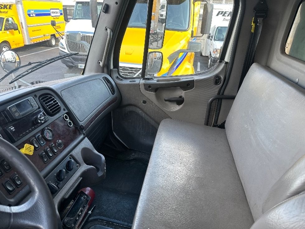 Refrigerated Truck-Light and Medium Duty Trucks-Freightliner-2020-M2-North Bergen-NJ-184,030\n\t\tmiles-$ 48,500 - Image 19