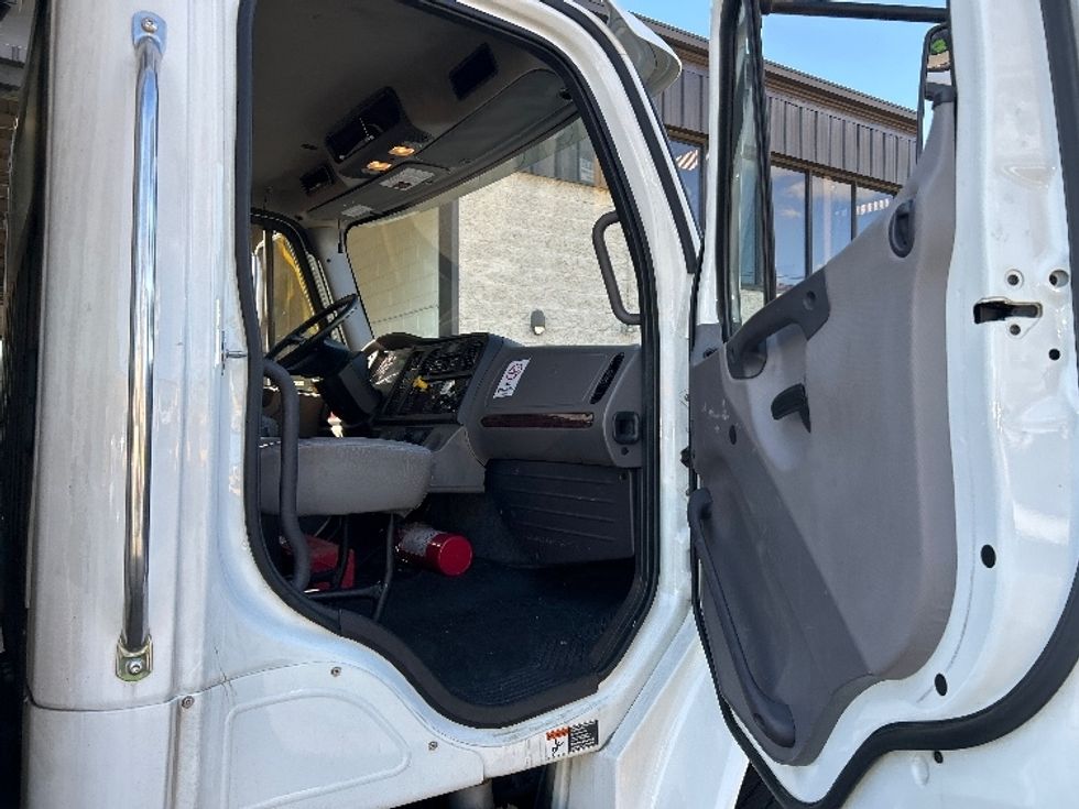 Refrigerated Truck-Light and Medium Duty Trucks-Freightliner-2020-M2-North Bergen-NJ-212,343\n\t\tmiles-$ 55,000 - Image 20