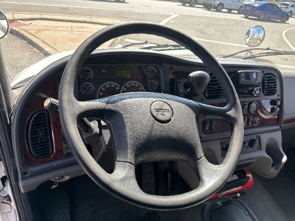 Refrigerated Truck-Light and Medium Duty Trucks-Freightliner-2020-M2-North Bergen-NJ-83,009\n\t\tmiles-$ 60,000 - Image 17