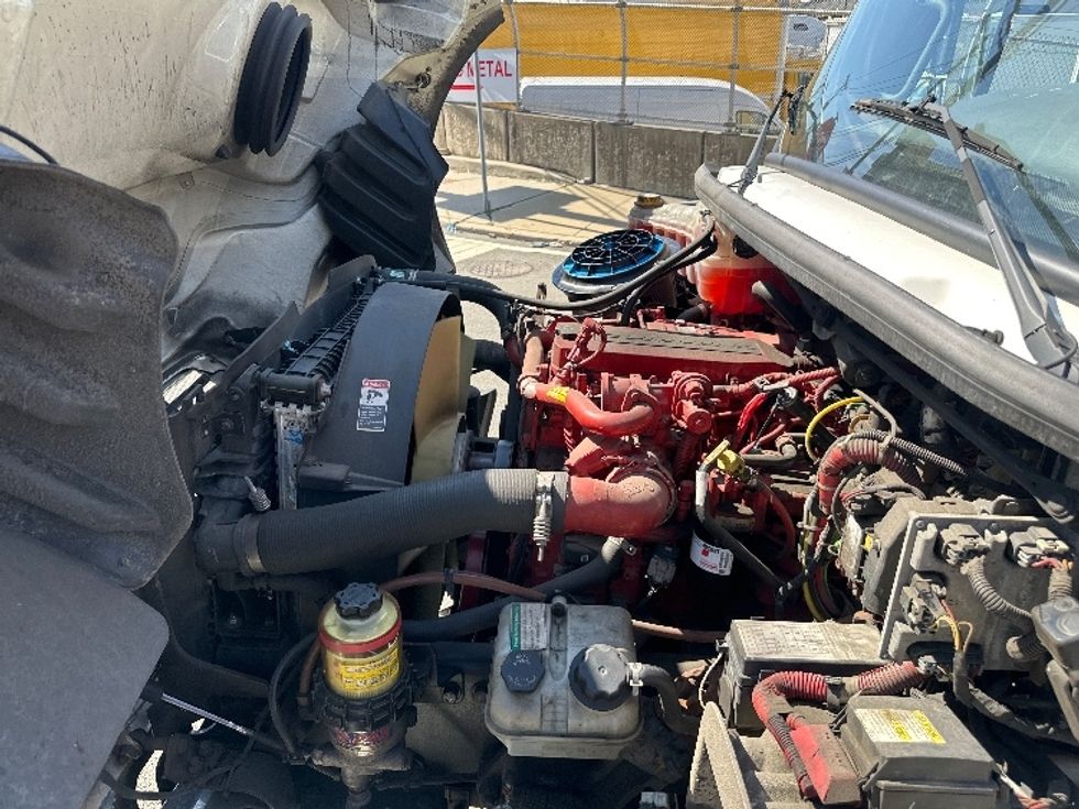 Refrigerated Truck-Light and Medium Duty Trucks-Freightliner-2020-M2-North Bergen-NJ-83,009\n\t\tmiles-$ 60,000 - Image 24