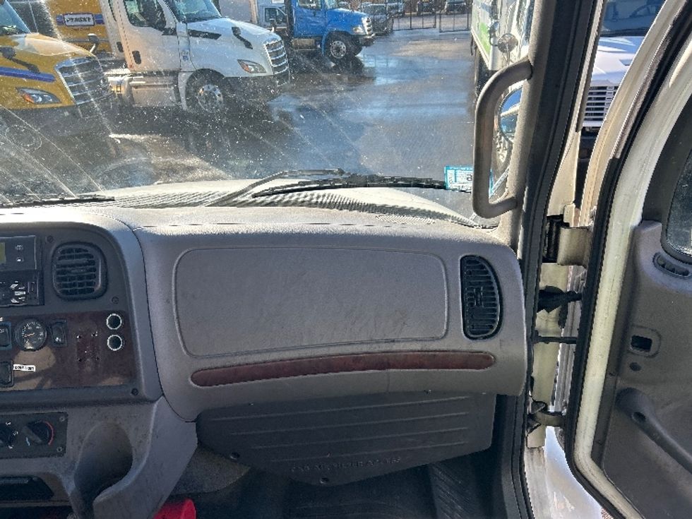 Refrigerated Truck-Light and Medium Duty Trucks-Freightliner-2020-M2-Norton-MA-144,878\n\t\tmiles-$ 69,250 - Image 21