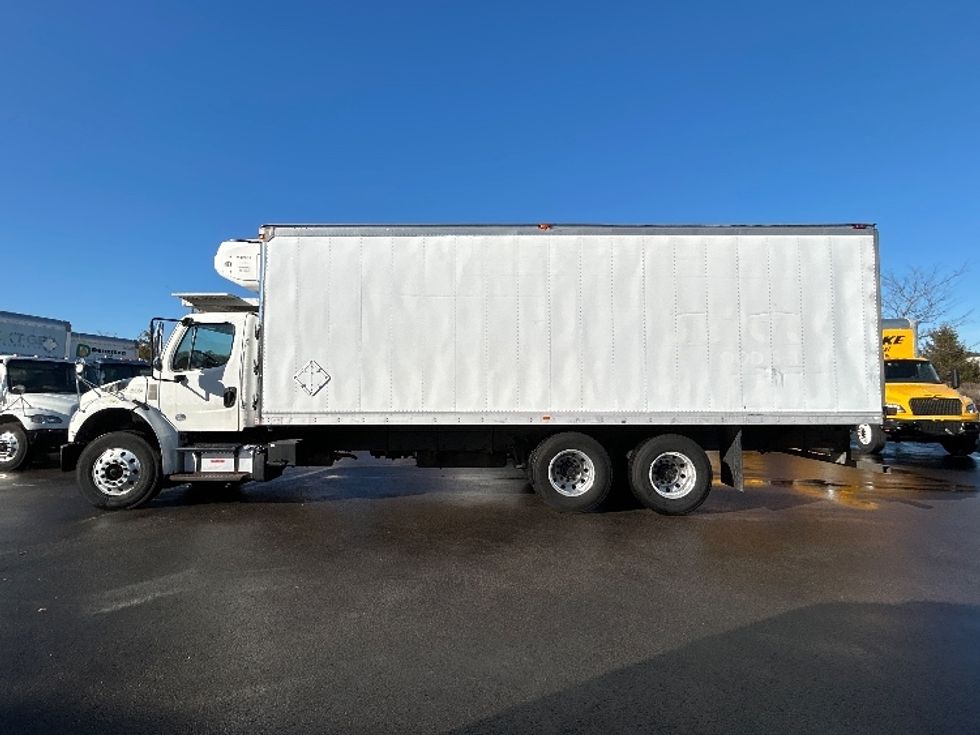 Refrigerated Truck-Light and Medium Duty Trucks-Freightliner-2020-M2-Norton-MA-144,878\n\t\tmiles-$ 69,250 - Image 4
