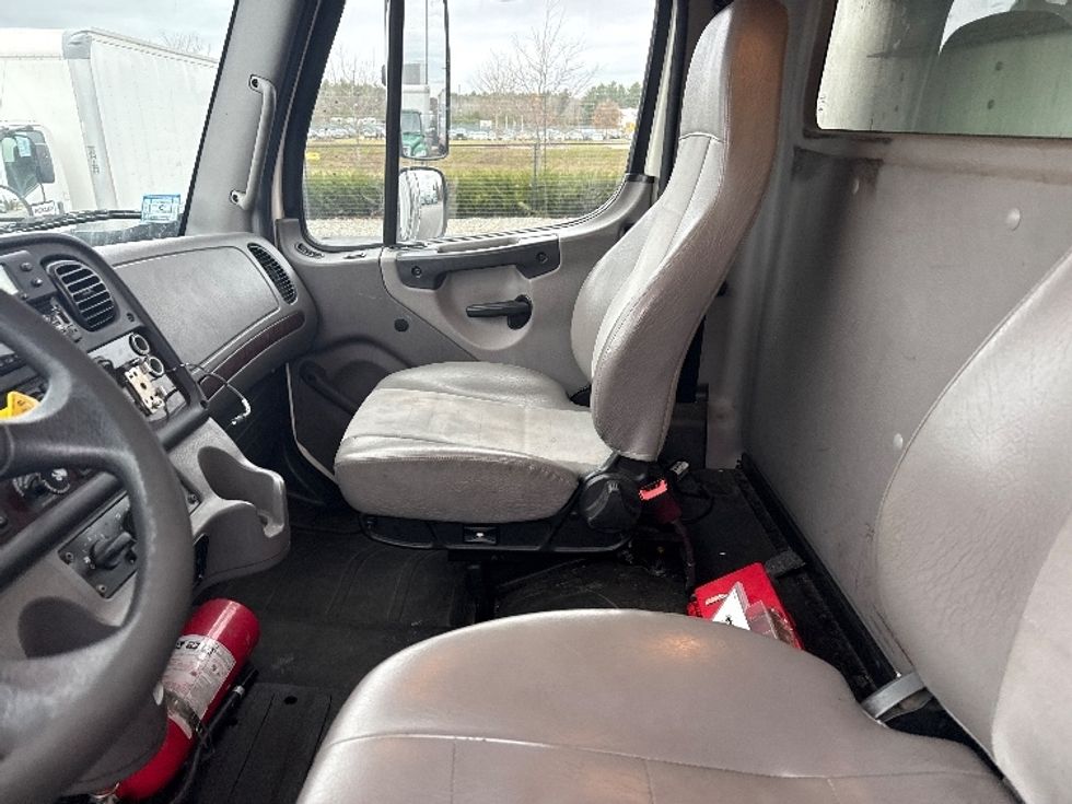 Refrigerated Truck-Light and Medium Duty Trucks-Freightliner-2020-M2-Norton-MA-150,032\n\t\tmiles-$ 72,250 - Image 18