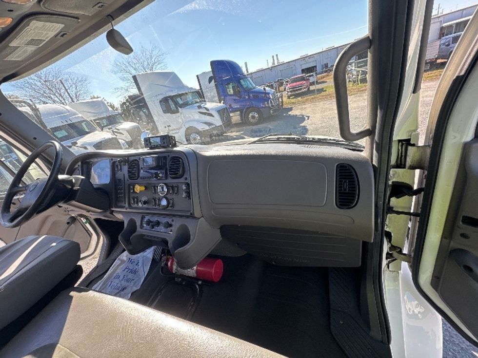 Refrigerated Truck-Light and Medium Duty Trucks-Freightliner-2020-M2-Ocala-FL-246,851\n\t\tmiles-$ 58,500 - Image 21