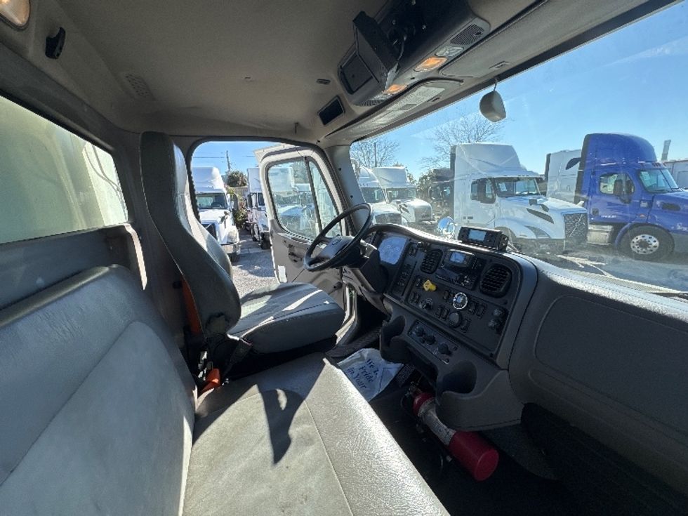 Refrigerated Truck-Light and Medium Duty Trucks-Freightliner-2020-M2-Ocala-FL-246,851\n\t\tmiles-$ 58,500 - Image 22