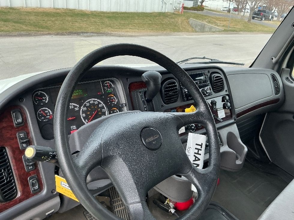 Refrigerated Truck-Light and Medium Duty Trucks-Freightliner-2020-M2-Omaha-NE-126,898\n\t\tmiles-$ 69,000 - Image 17