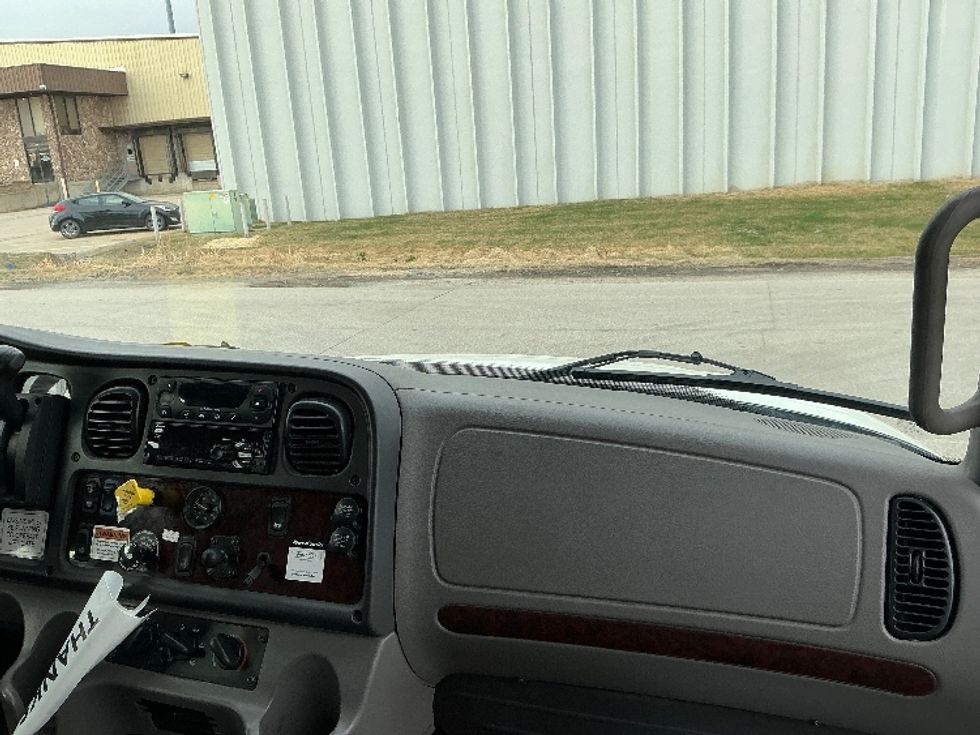 Refrigerated Truck-Light and Medium Duty Trucks-Freightliner-2020-M2-Omaha-NE-126,898\n\t\tmiles-$ 69,000 - Image 21