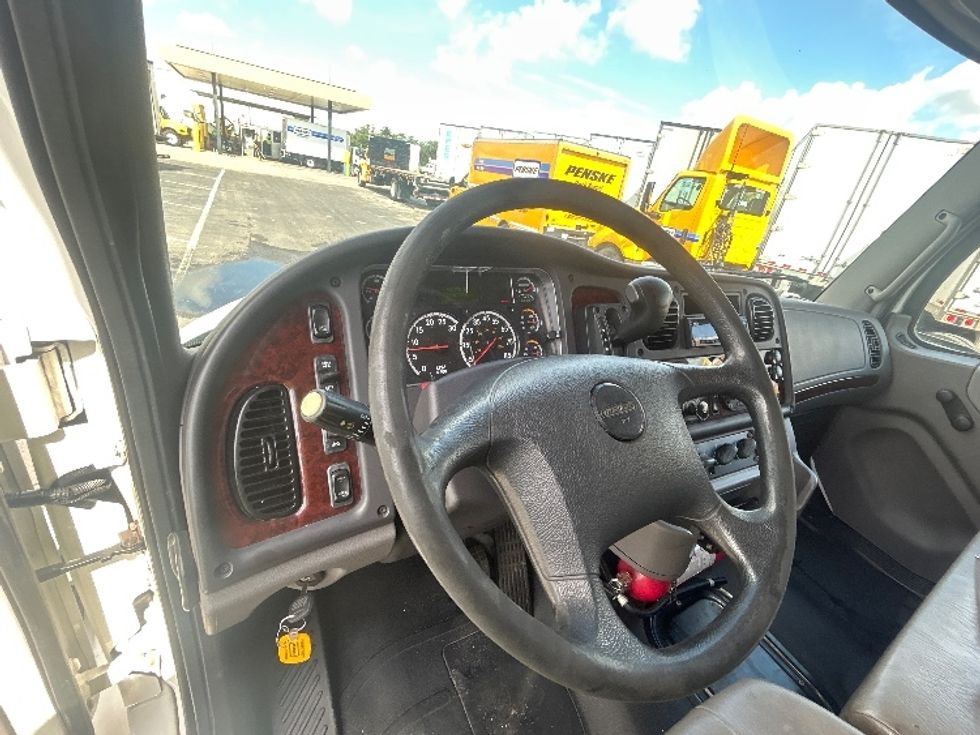 Refrigerated Truck-Light and Medium Duty Trucks-Freightliner-2020-M2-Orlando-FL-236,043\n\t\tmiles-$ 44,750 - Image 17