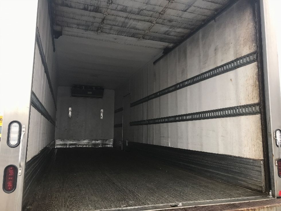 Refrigerated Truck-Light and Medium Duty Trucks-Freightliner-2020-M2-Oshawa-ON-221,165\n\t\tkm-$ 83,500 - Image 12