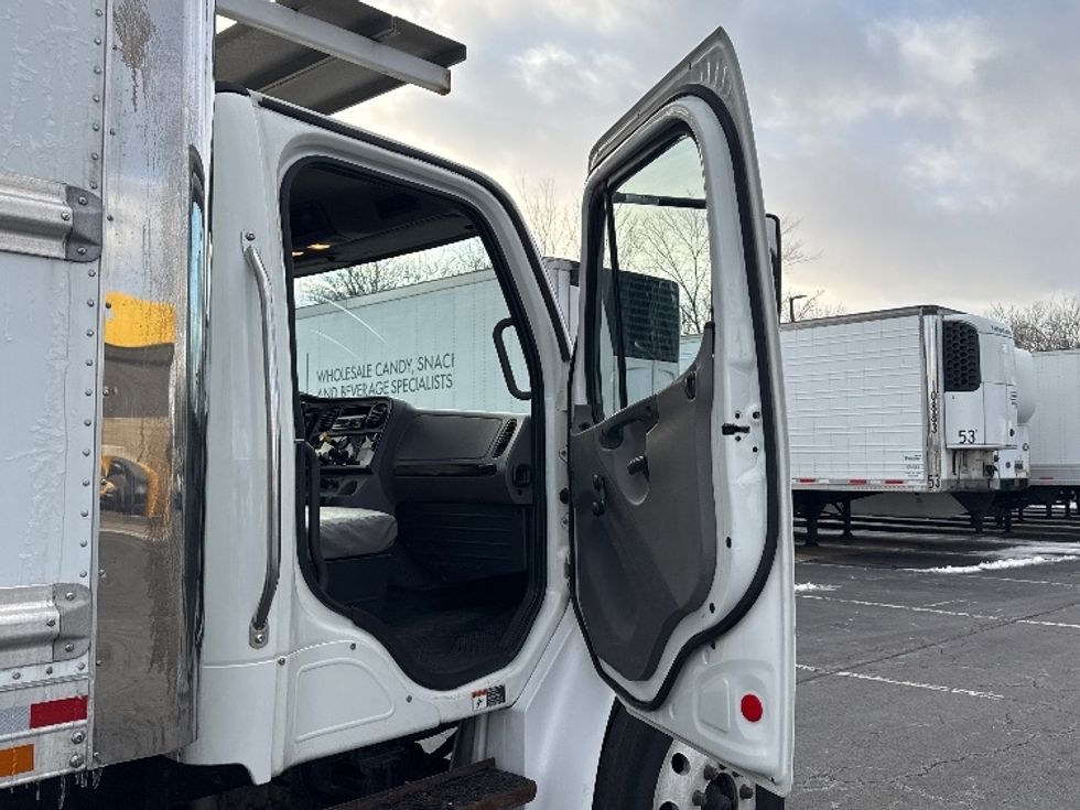 Refrigerated Truck-Light and Medium Duty Trucks-Freightliner-2020-M2-Parsippany-NJ-145,677\n\t\tmiles-$ 59,000 - Image 20