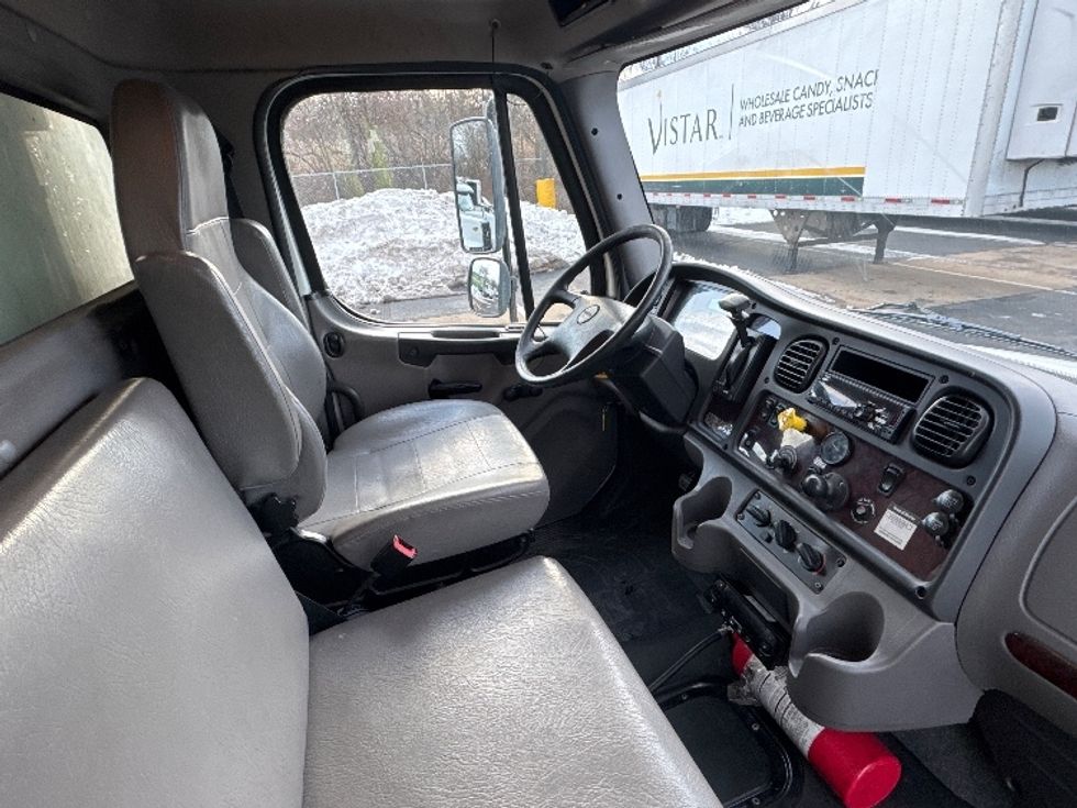 Refrigerated Truck-Light and Medium Duty Trucks-Freightliner-2020-M2-Parsippany-NJ-145,677\n\t\tmiles-$ 59,000 - Image 22