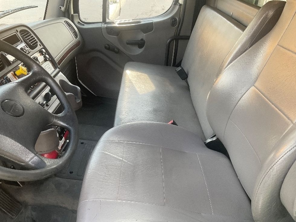 Refrigerated Truck-Light and Medium Duty Trucks-Freightliner-2020-M2-Pennsauken-NJ-138,562\n\t\tmiles-$ 58,250 - Image 19