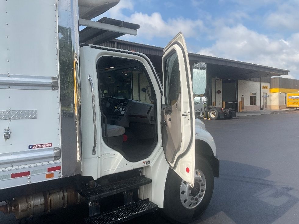 Refrigerated Truck-Light and Medium Duty Trucks-Freightliner-2020-M2-Pennsauken-NJ-138,562\n\t\tmiles-$ 58,250 - Image 20