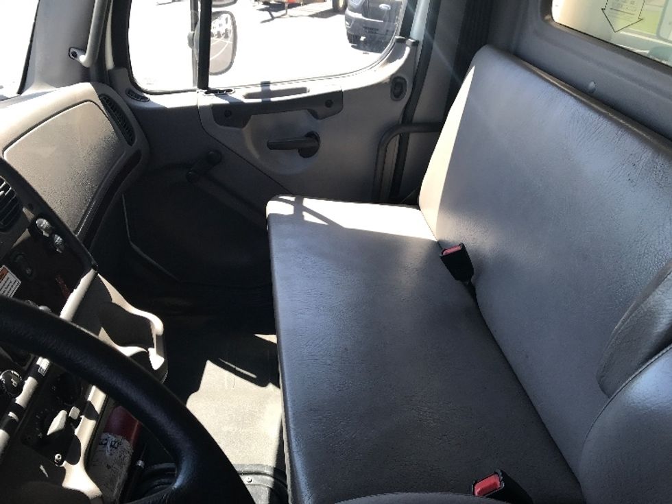 Refrigerated Truck-Light and Medium Duty Trucks-Freightliner-2020-M2-Pensacola-FL-169,335\n\t\tmiles-$ 55,500 - Image 19