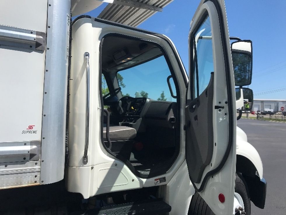 Refrigerated Truck-Light and Medium Duty Trucks-Freightliner-2020-M2-Pensacola-FL-169,335\n\t\tmiles-$ 55,500 - Image 20