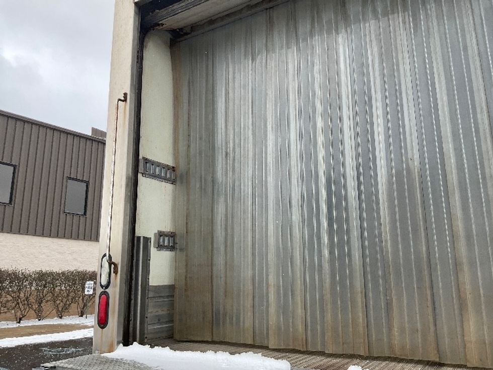 Refrigerated Truck-Light and Medium Duty Trucks-Freightliner-2020-M2-Perrysburg-OH-202,917\n\t\tmiles-$ 54,250 - Image 10