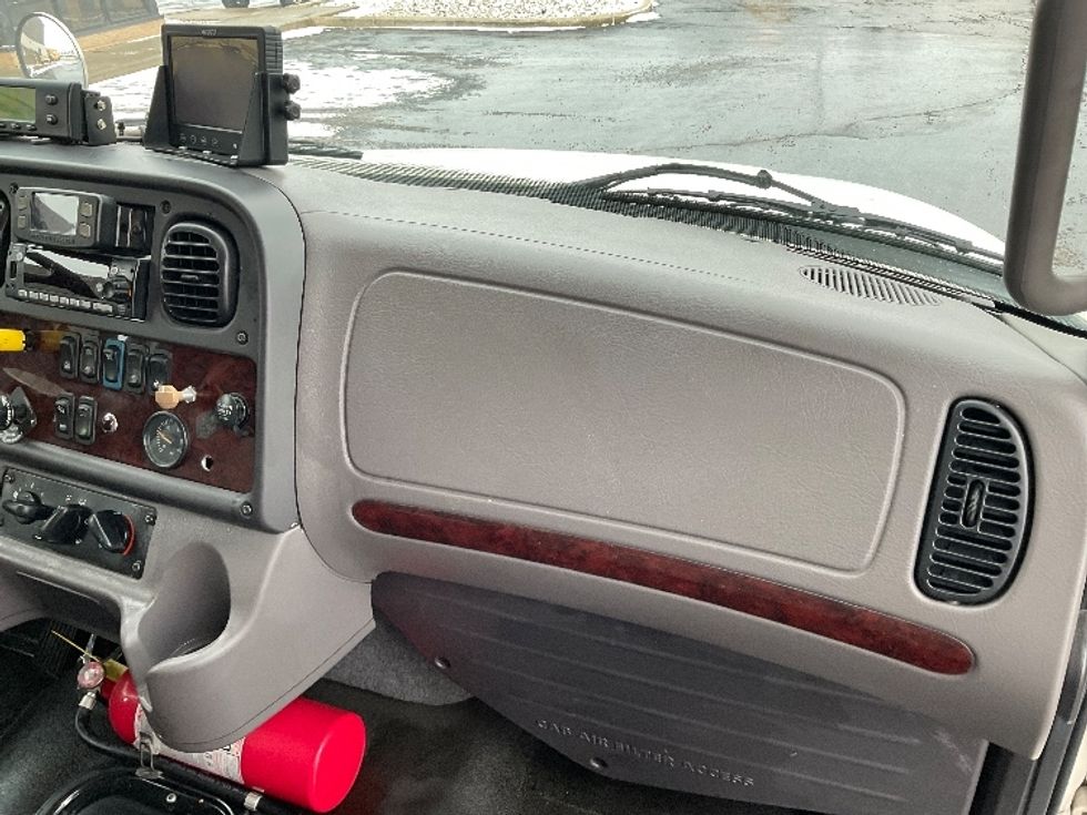 Refrigerated Truck-Light and Medium Duty Trucks-Freightliner-2020-M2-Perrysburg-OH-202,917\n\t\tmiles-$ 54,250 - Image 20