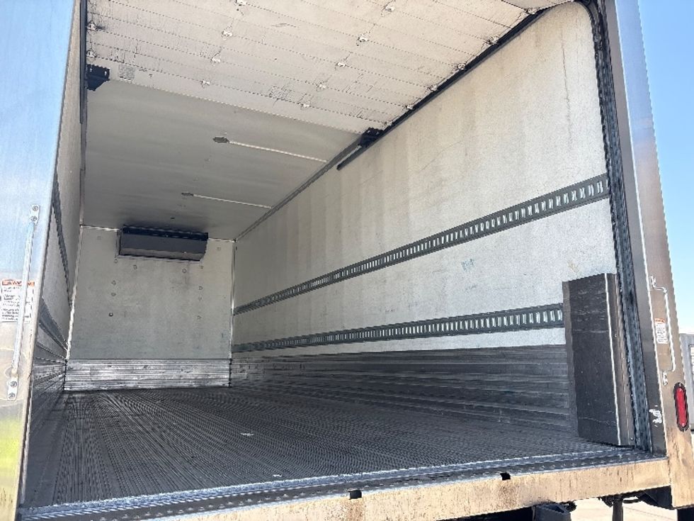 Refrigerated Truck-Light and Medium Duty Trucks-Freightliner-2020-M2-Phoenix-AZ-117,254\n\t\tmiles-$ 57,250 - Image 11