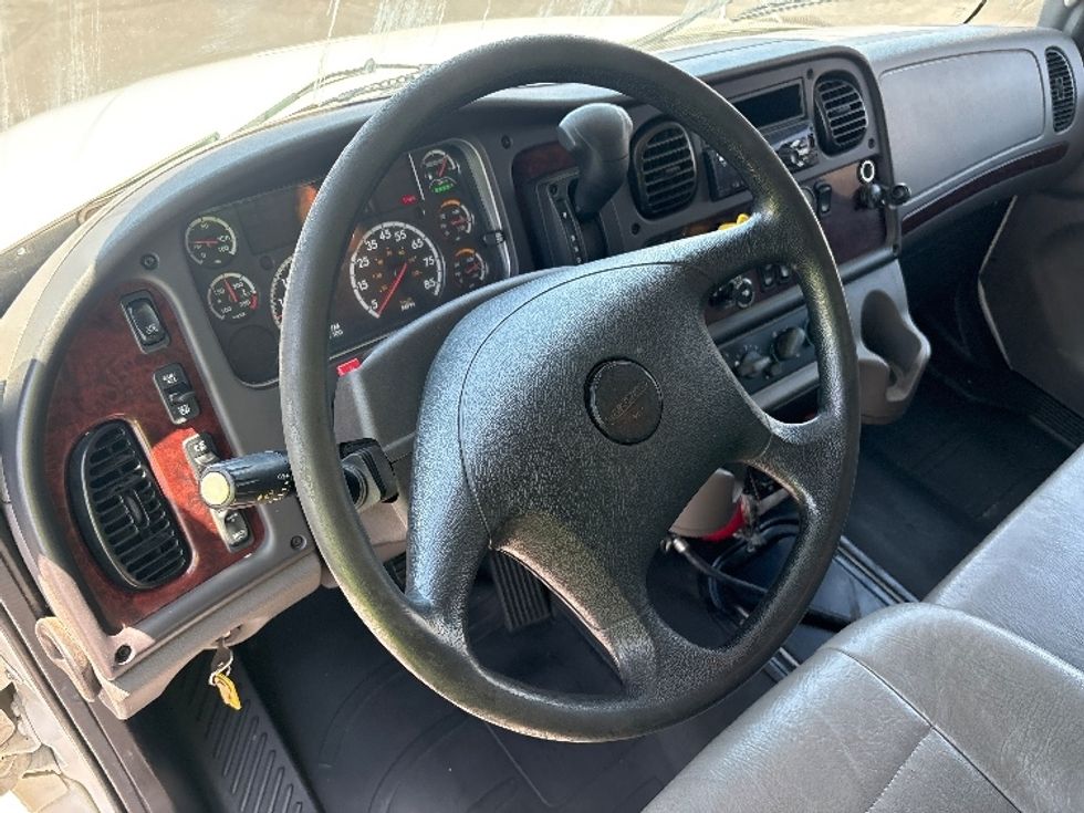 Refrigerated Truck-Light and Medium Duty Trucks-Freightliner-2020-M2-Phoenix-AZ-117,254\n\t\tmiles-$ 57,250 - Image 16