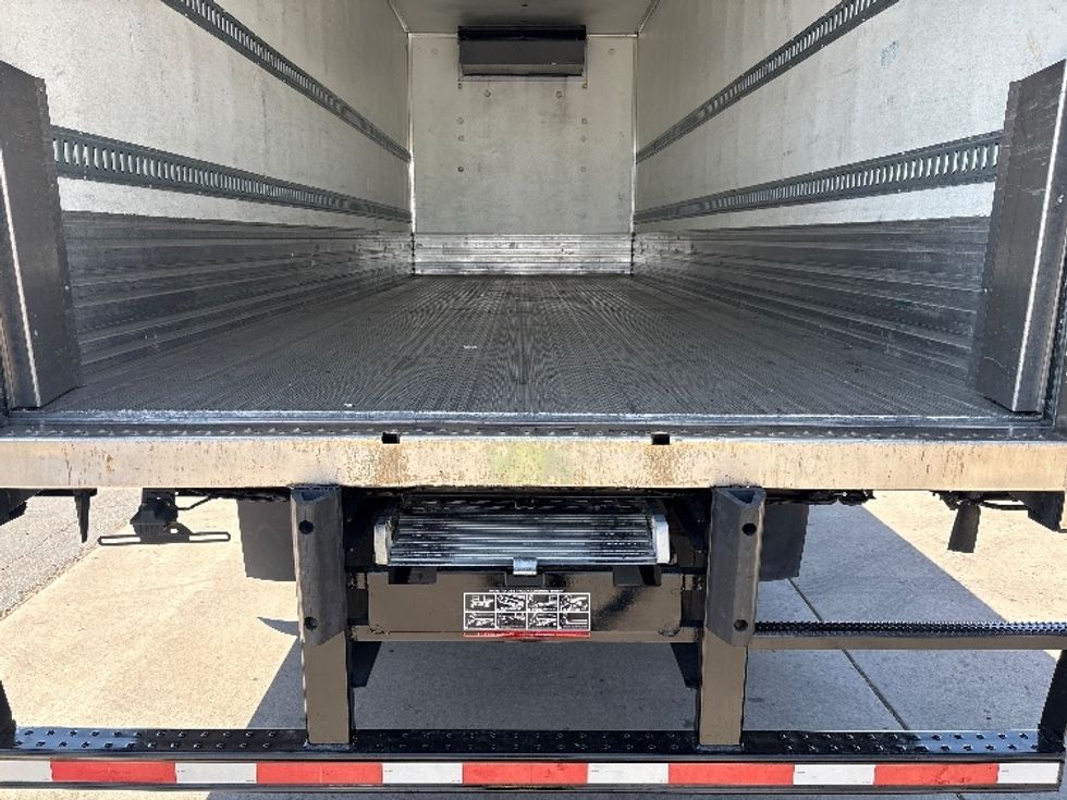 Refrigerated Truck-Light and Medium Duty Trucks-Freightliner-2020-M2-Phoenix-AZ-117,254\n\t\tmiles-$ 57,250 - Image 9