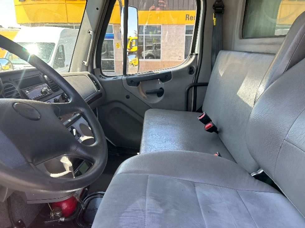 Refrigerated Truck-Light and Medium Duty Trucks-Freightliner-2020-M2-Phoenix-AZ-149,234\n\t\tmiles-$ 70,500 - Image 19