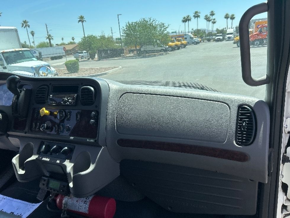 Refrigerated Truck-Light and Medium Duty Trucks-Freightliner-2020-M2-Phoenix-AZ-149,234\n\t\tmiles-$ 70,500 - Image 21