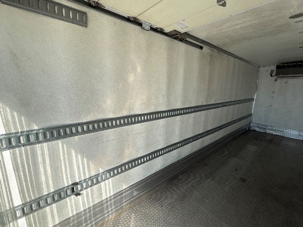 Refrigerated Truck-Light and Medium Duty Trucks-Freightliner-2020-M2-Phoenix-AZ-151,536\n\t\tmiles-$ 65,250 - Image 11