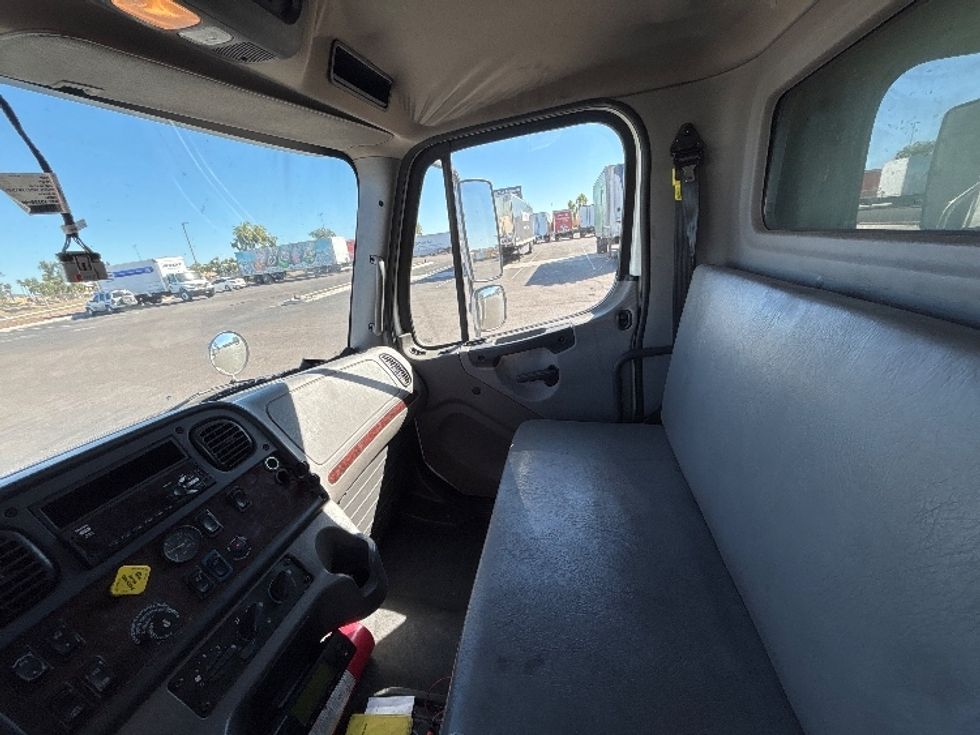 Refrigerated Truck-Light and Medium Duty Trucks-Freightliner-2020-M2-Phoenix-AZ-151,536\n\t\tmiles-$ 65,250 - Image 19