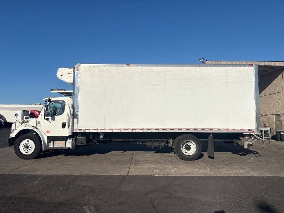 Refrigerated Truck-Light and Medium Duty Trucks-Freightliner-2020-M2-Phoenix-AZ-151,536\n\t\tmiles-$ 65,250 - Image 4