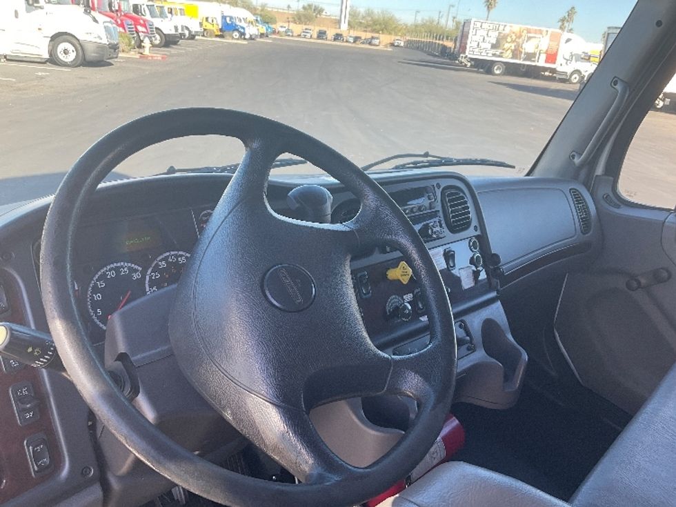 Refrigerated Truck-Light and Medium Duty Trucks-Freightliner-2020-M2-Phoenix-AZ-154,431\n\t\tmiles-$ 67,500 - Image 17