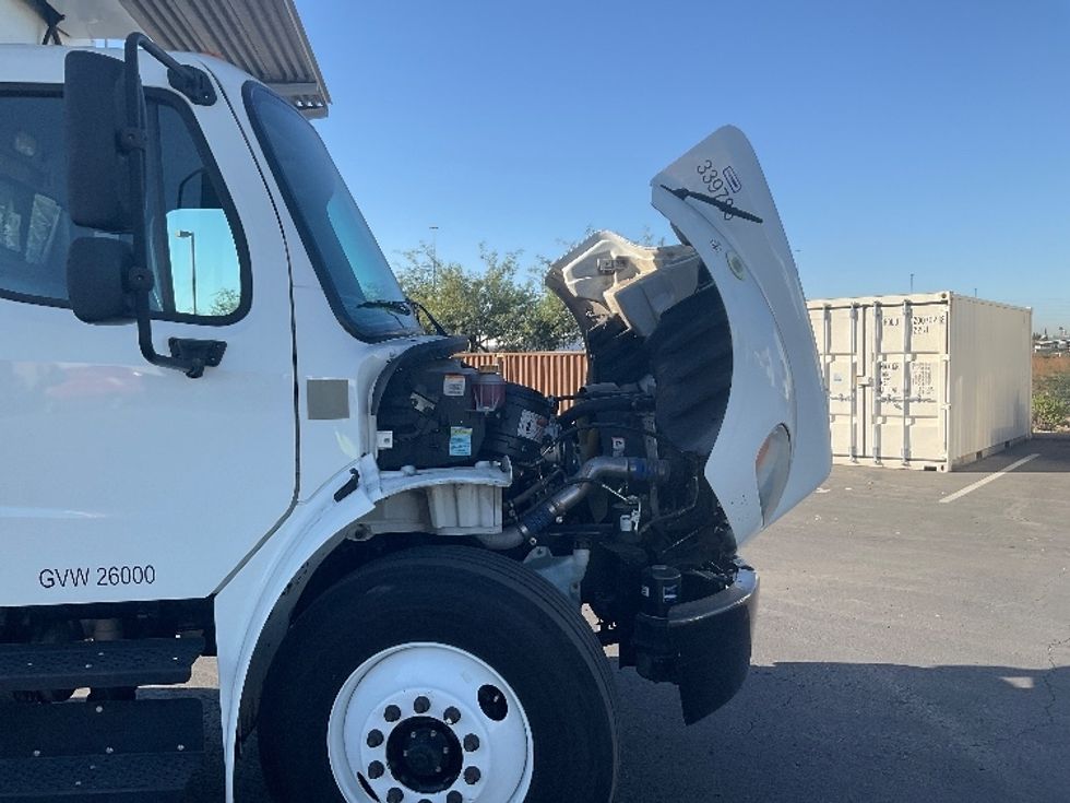 Refrigerated Truck-Light and Medium Duty Trucks-Freightliner-2020-M2-Phoenix-AZ-154,431\n\t\tmiles-$ 67,500 - Image 23