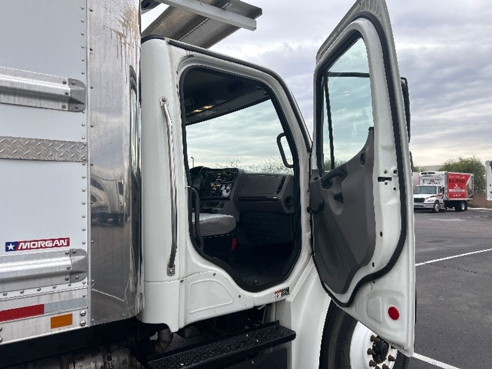 Refrigerated Truck-Light and Medium Duty Trucks-Freightliner-2020-M2-Phoenix-AZ-158,063\n\t\tmiles-$ 65,000 - Image 20