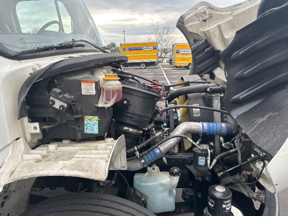 Refrigerated Truck-Light and Medium Duty Trucks-Freightliner-2020-M2-Phoenix-AZ-158,063\n\t\tmiles-$ 65,000 - Image 23