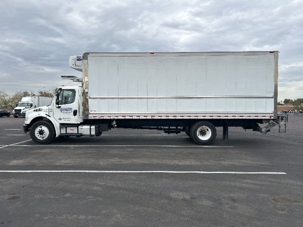 Refrigerated Truck-Light and Medium Duty Trucks-Freightliner-2020-M2-Phoenix-AZ-158,063\n\t\tmiles-$ 65,000 - Image 4