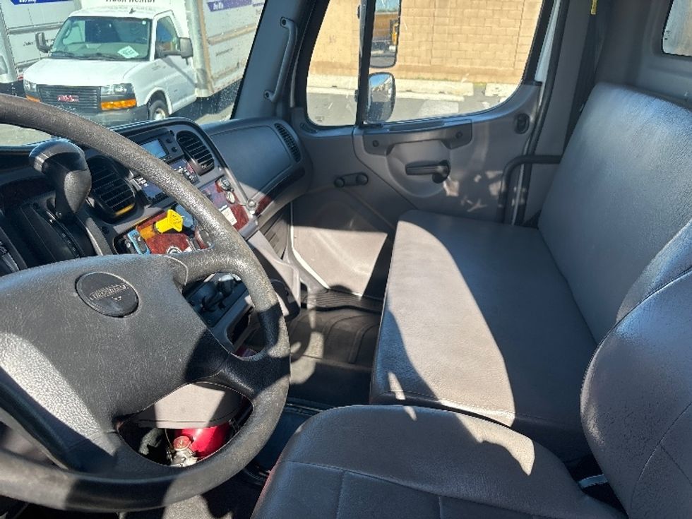 Refrigerated Truck-Light and Medium Duty Trucks-Freightliner-2020-M2-Phoenix-AZ-160,855\n\t\tmiles-$ 67,250 - Image 19