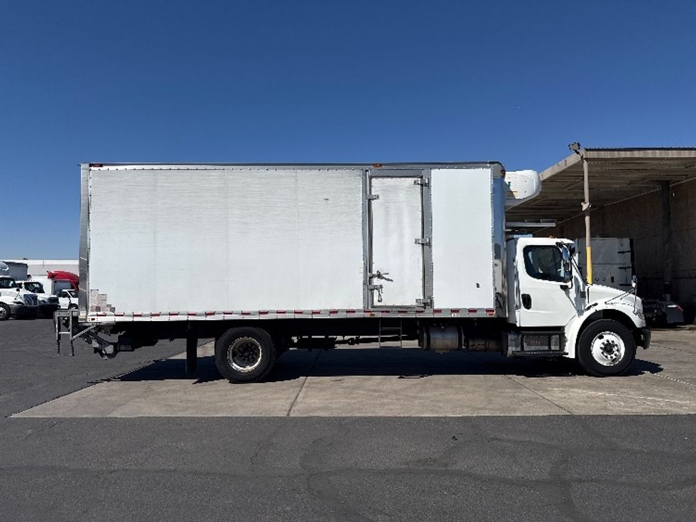 Refrigerated Truck-Light and Medium Duty Trucks-Freightliner-2020-M2-Phoenix-AZ-179,005\n\t\tmiles-$ 61,250 - Image 15