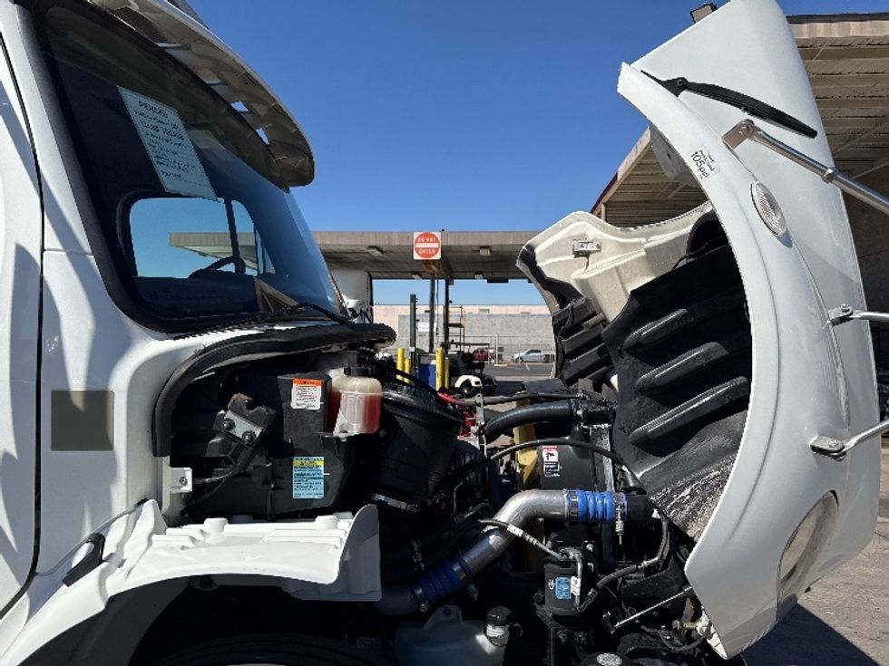 Refrigerated Truck-Light and Medium Duty Trucks-Freightliner-2020-M2-Phoenix-AZ-179,005\n\t\tmiles-$ 61,250 - Image 23