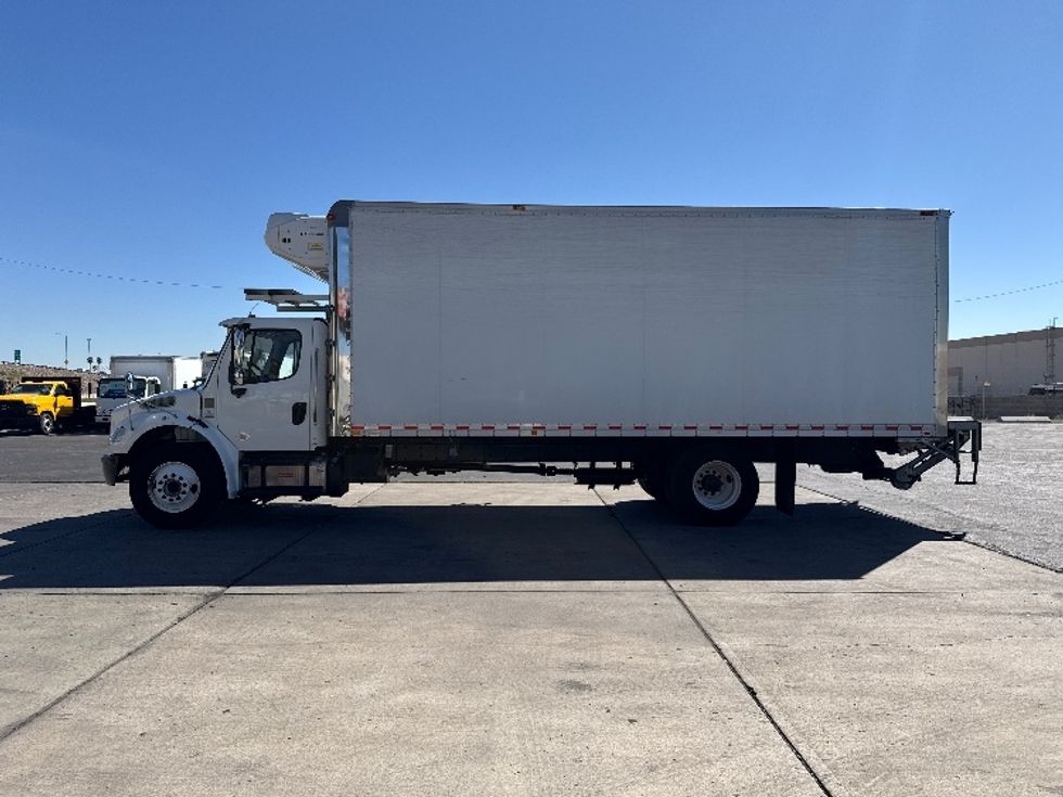 Refrigerated Truck-Light and Medium Duty Trucks-Freightliner-2020-M2-Phoenix-AZ-179,005\n\t\tmiles-$ 61,250 - Image 4