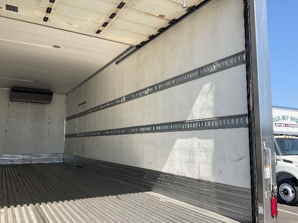 Refrigerated Truck-Light and Medium Duty Trucks-Freightliner-2020-M2-Phoenix-AZ-198,399\n\t\tmiles-$ 61,750 - Image 12