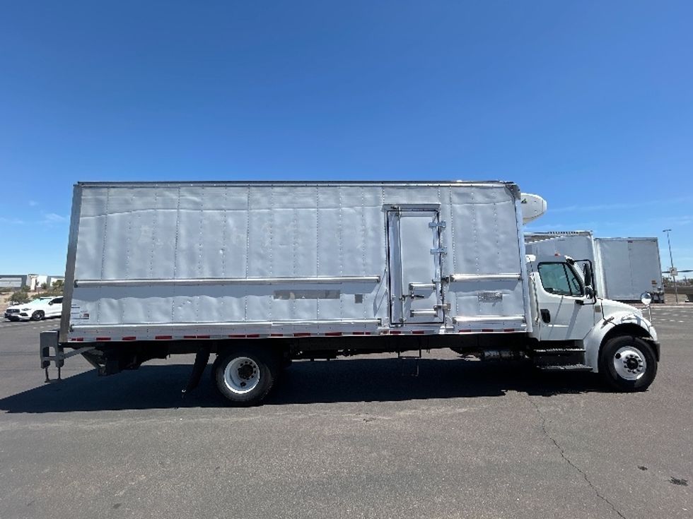 Refrigerated Truck-Light and Medium Duty Trucks-Freightliner-2020-M2-Phoenix-AZ-220,994\n\t\tmiles-$ 54,000 - Image 15