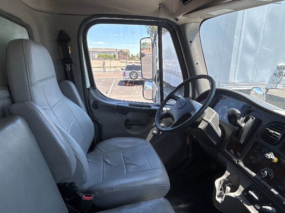 Refrigerated Truck-Light and Medium Duty Trucks-Freightliner-2020-M2-Phoenix-AZ-220,994\n\t\tmiles-$ 54,000 - Image 22