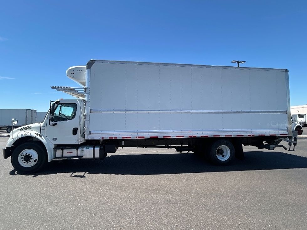 Refrigerated Truck-Light and Medium Duty Trucks-Freightliner-2020-M2-Phoenix-AZ-220,994\n\t\tmiles-$ 54,000 - Image 4