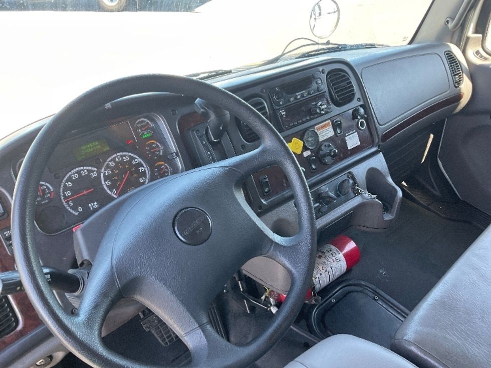 Refrigerated Truck-Light and Medium Duty Trucks-Freightliner-2020-M2-Phoenix-AZ-244,558\n\t\tmiles-$ 52,000 - Image 17