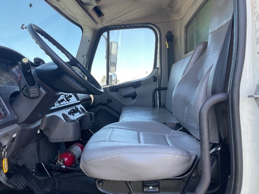 Refrigerated Truck-Light and Medium Duty Trucks-Freightliner-2020-M2-Phoenix-AZ-244,558\n\t\tmiles-$ 52,000 - Image 19
