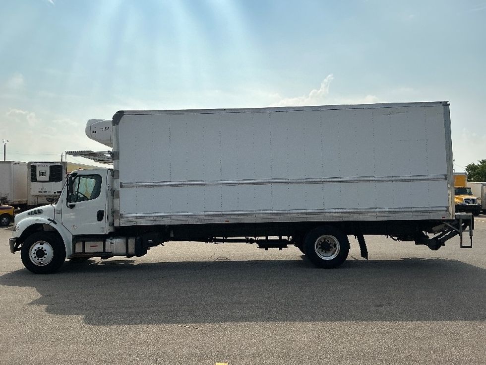 Refrigerated Truck-Light and Medium Duty Trucks-Freightliner-2020-M2-Piqua-OH-113,297\n\t\tmiles-$ 74,500 - Image 4