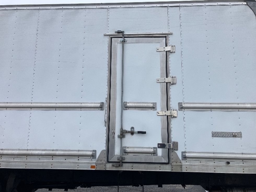 Refrigerated Truck-Light and Medium Duty Trucks-Freightliner-2020-M2-Piqua-OH-174,094\n\t\tmiles-$ 54,750 - Image 25