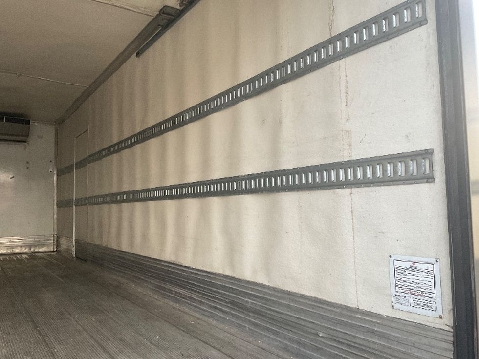 Refrigerated Truck-Light and Medium Duty Trucks-Freightliner-2020-M2-Pittsburgh-PA-185,581\n\t\tmiles-$ 51,500 - Image 12