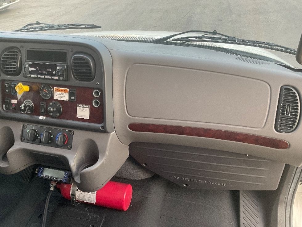 Refrigerated Truck-Light and Medium Duty Trucks-Freightliner-2020-M2-Pittsburgh-PA-185,581\n\t\tmiles-$ 51,500 - Image 21