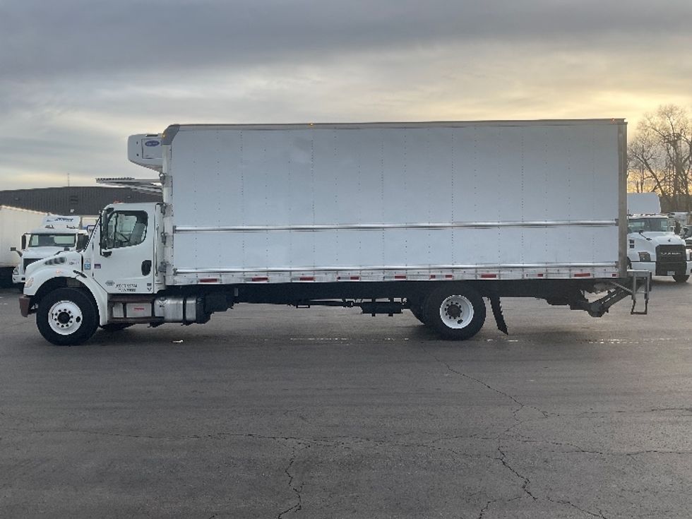 Refrigerated Truck-Light and Medium Duty Trucks-Freightliner-2020-M2-Pittsburgh-PA-185,581\n\t\tmiles-$ 51,500 - Image 4