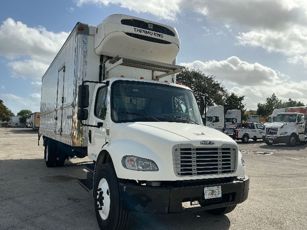 Refrigerated Truck-Light and Medium Duty Trucks-Freightliner-2020-M2-Pompano Beach-FL-139,122\n\t\tmiles-$ 57,750 - Image 1